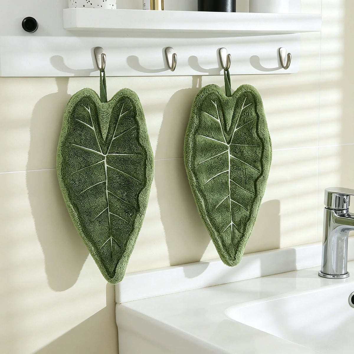 Banana Leaf Shaped Hanging Hand Towel